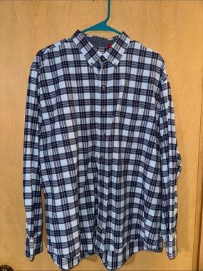 Men’s Izod long sleeve button down shirt